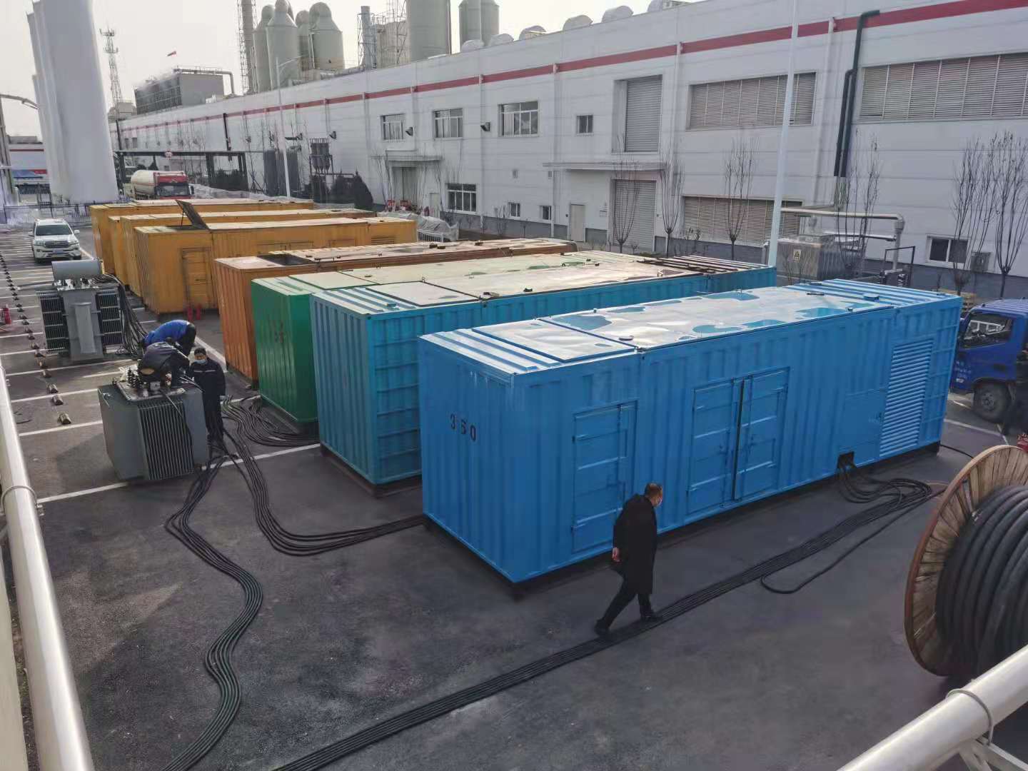 察哈尔右翼中发电机出租-两相发电机与三相发电机有何区别?
